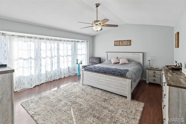 $315,000 | 209 Sturbridge Boulevard, Glen Carbon, IL 62034