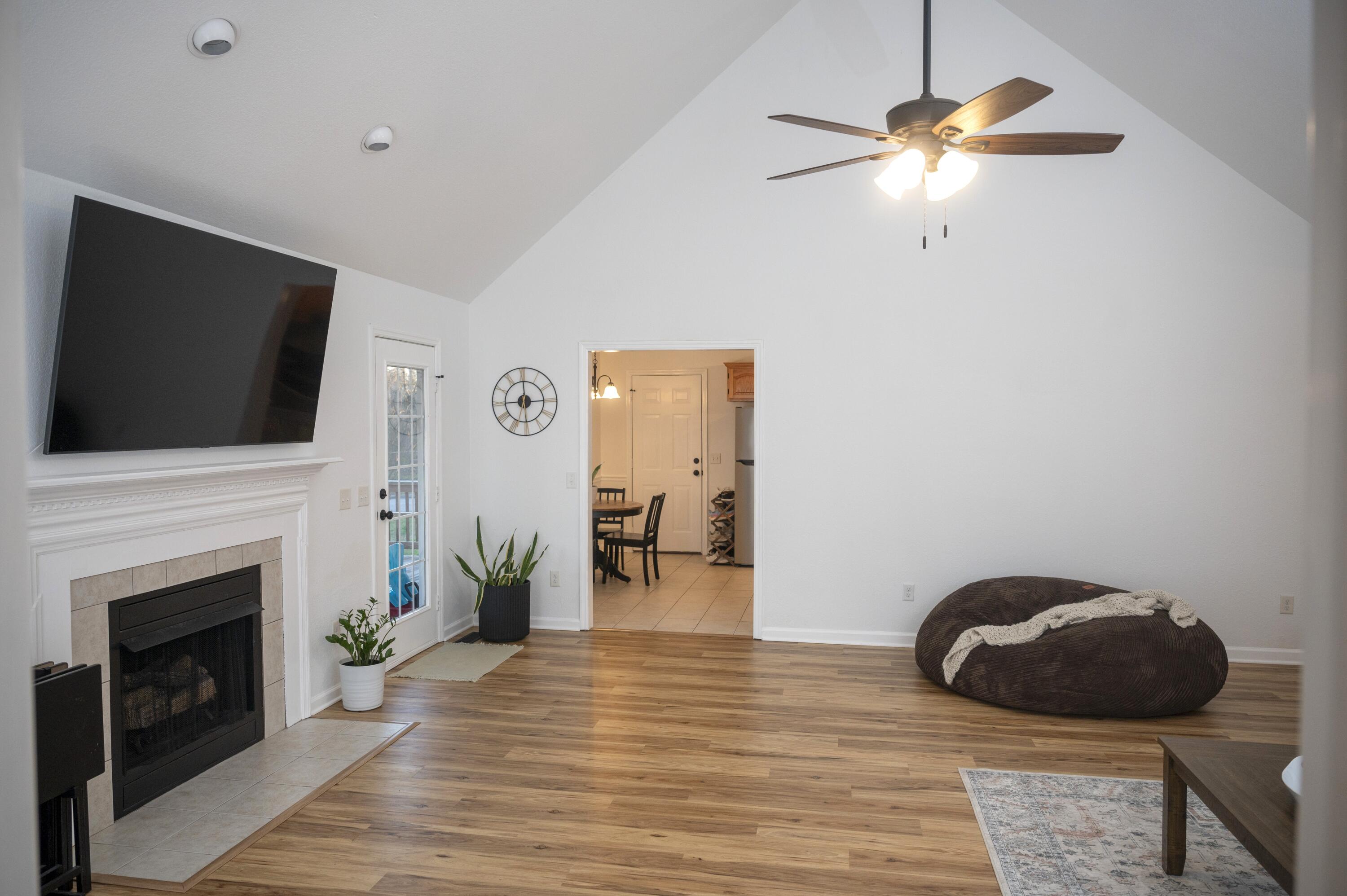 874 Spring Meadows Drive Ringgold, GA 30736 - Photo 19 of 27 den3