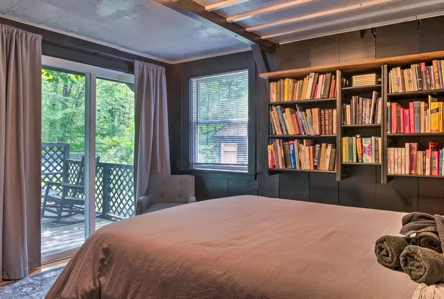 $360,000 | 49 Forest Lake Circle, Winchester, NH 03470