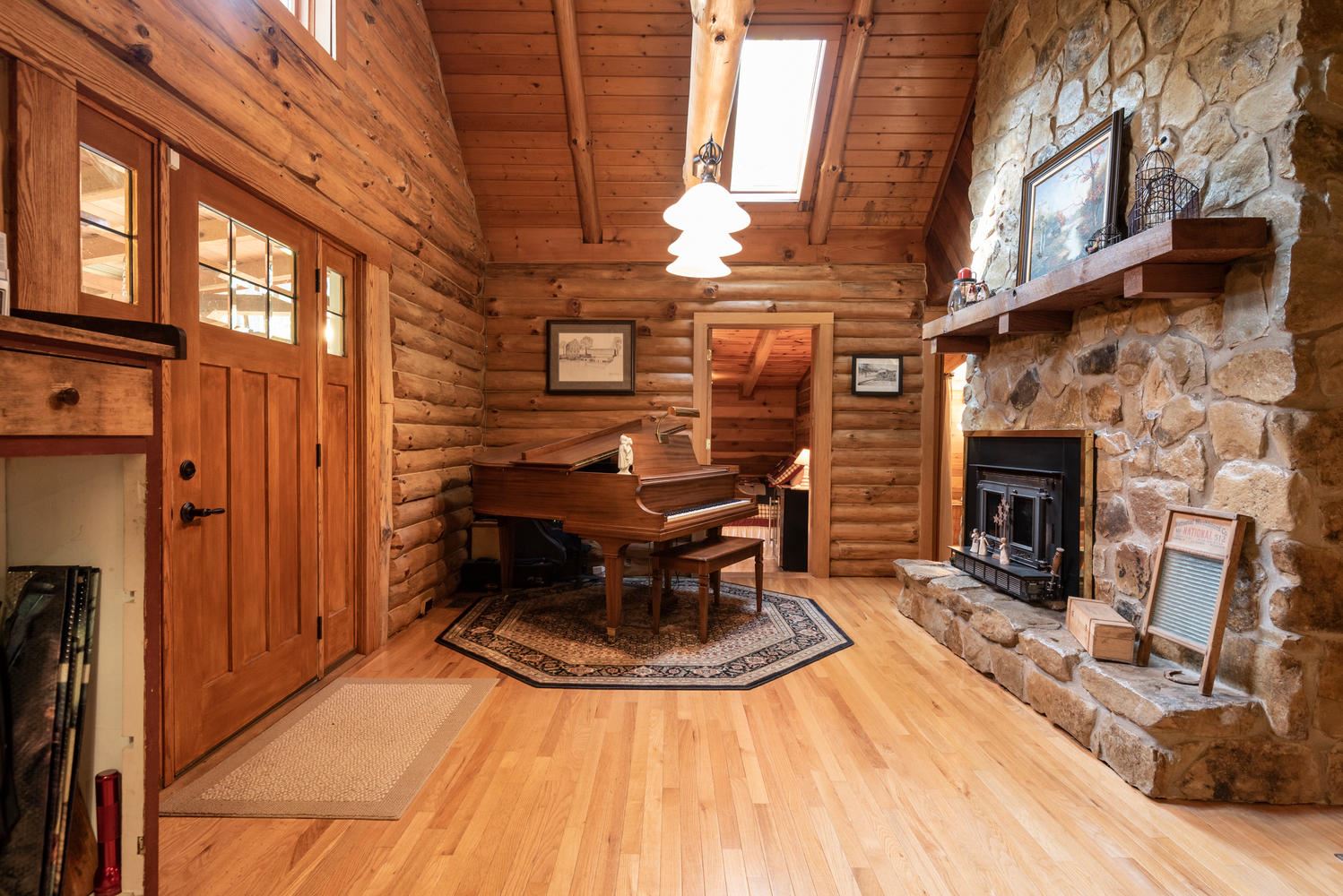 193 Helton Road Bedford, IN 47421 - Photo 7 of 36 Gallery Image 7