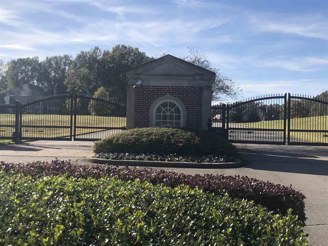 530 Lexington Manor Road, Unit 29 Eads, TN 38028 - Photo 4 of 9 a view of a house with a yard