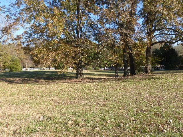 530 Lexington Manor Road, Unit 29 Eads, TN 38028 - Photo 6 of 9 a view of outdoor space with swimming pool