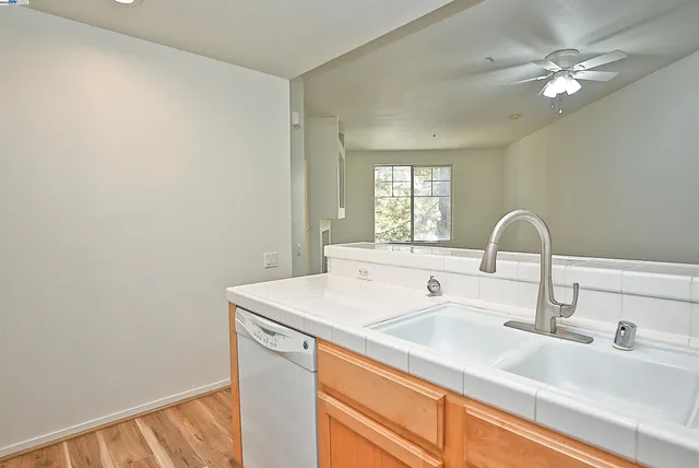 a close view of sink and tap