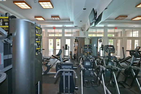 $394,000 | 280 Caldecott Lane, Unit 221, Oakland, CA 94618