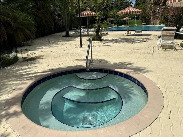 $215,000 | 7500 Northwest 17th Street, Unit 102, Plantation, FL 33313