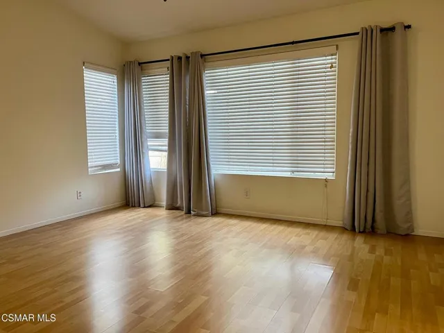 $4,000 | 658 Avenida Magdalena, Camarillo, CA 93010