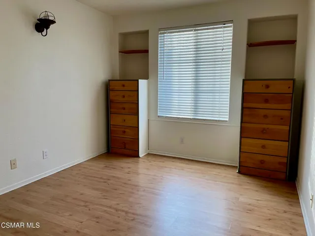 $4,000 | 658 Avenida Magdalena, Camarillo, CA 93010