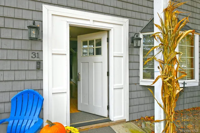 a view of front door of house