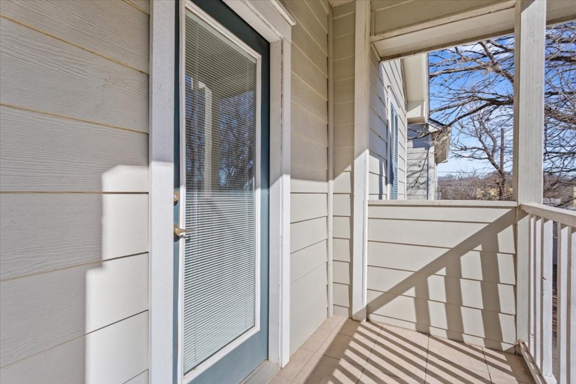 1210 East M. Franklin Avenue, Unit B Austin, TX 78721 - Photo 23 of 32 It’s the perfect spot for morning coffee, evening relaxation, or simply taking in the quiet East Austin surroundings.