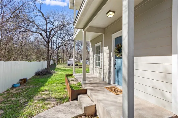 $2,100 | 1210 East M. Franklin Avenue, Unit B, Austin, TX 78721