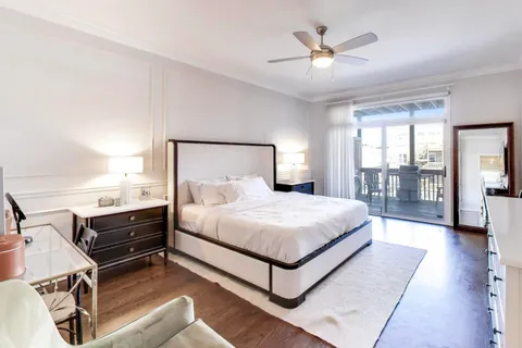 $875,000 | 628 West Wrightwood Avenue, Unit 3W, Chicago, IL 60614