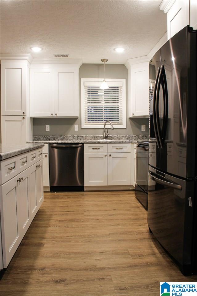 403 Henry Road Southwest Jacksonville, AL 36265 - Photo 7 of 28