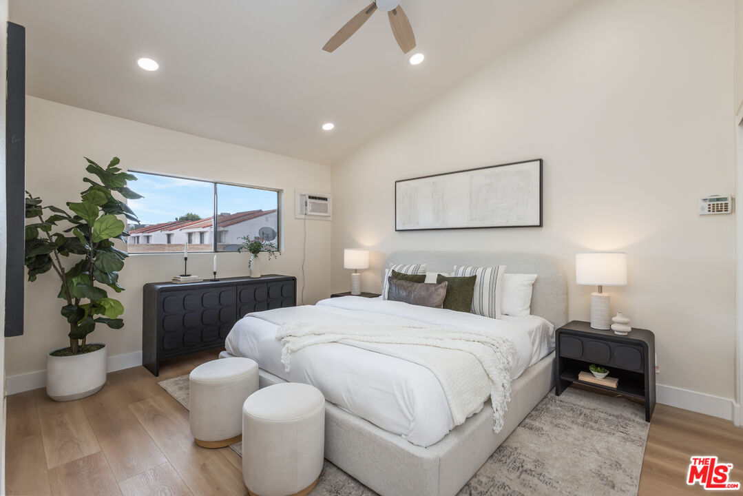 164 West 220th Street, Unit 10 Carson, CA 90745 - Photo 21 of 38