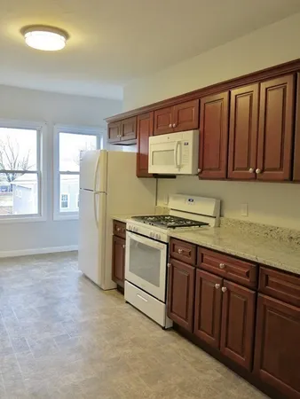 $2,900 | 218 Whitman Avenue, Unit 2, Whitman, MA 02382