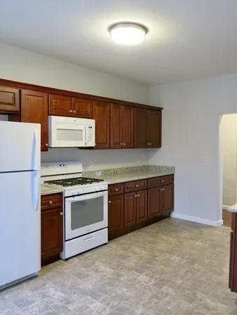 $2,900 | 218 Whitman Avenue, Unit 2, Whitman, MA 02382