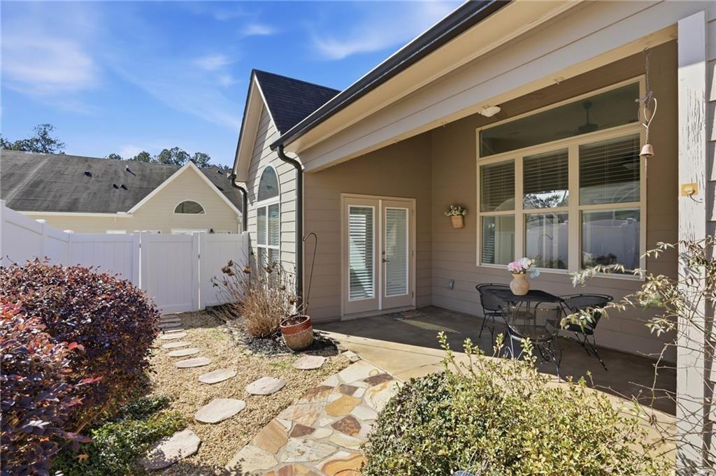 152 Heritage Pointe Woodstock, GA 30189 - Photo 12 of 27