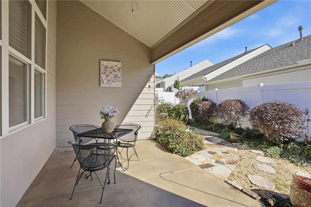 152 Heritage Pointe Woodstock, GA 30189 - Photo 13 of 27