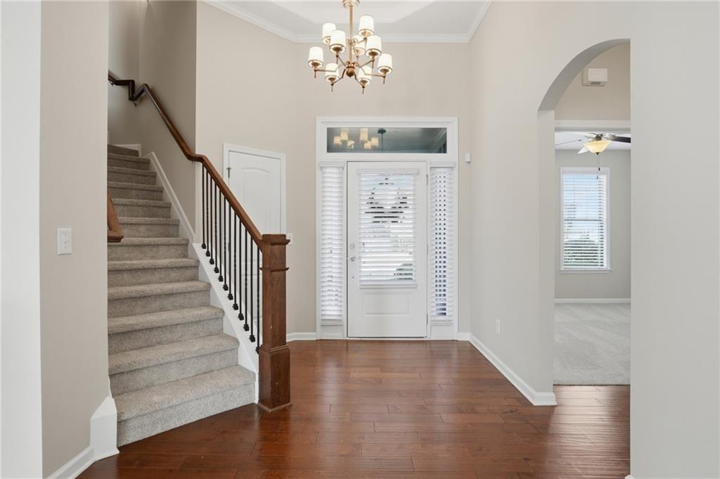 152 Heritage Pointe Woodstock, GA 30189 - Photo 2 of 27