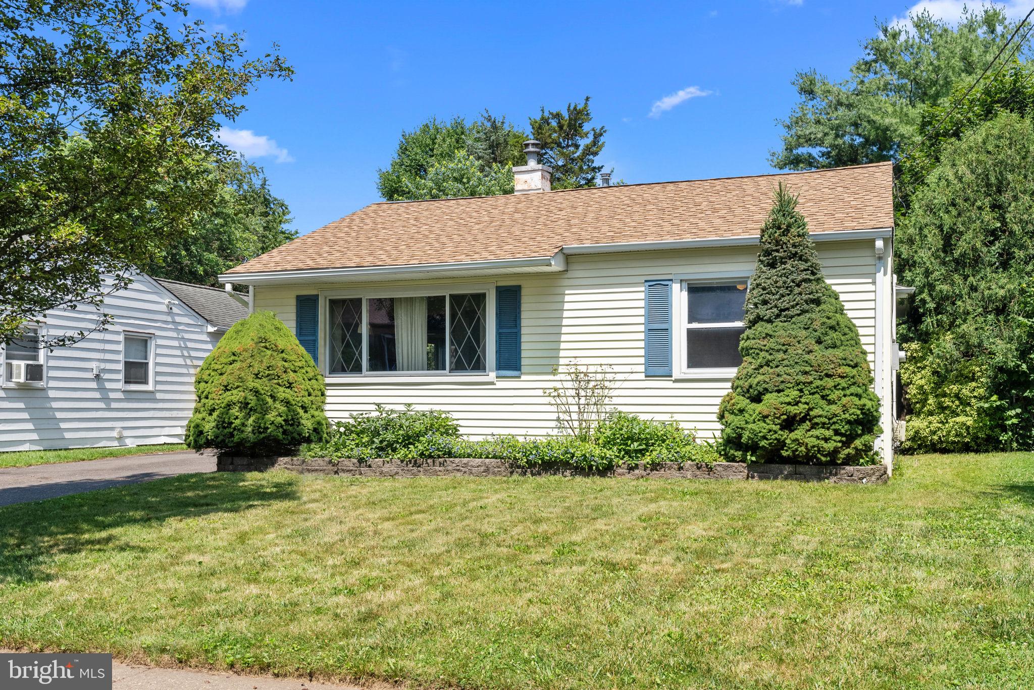 25 Downing Road Ewing, NJ 08628 - Photo 2 of 25