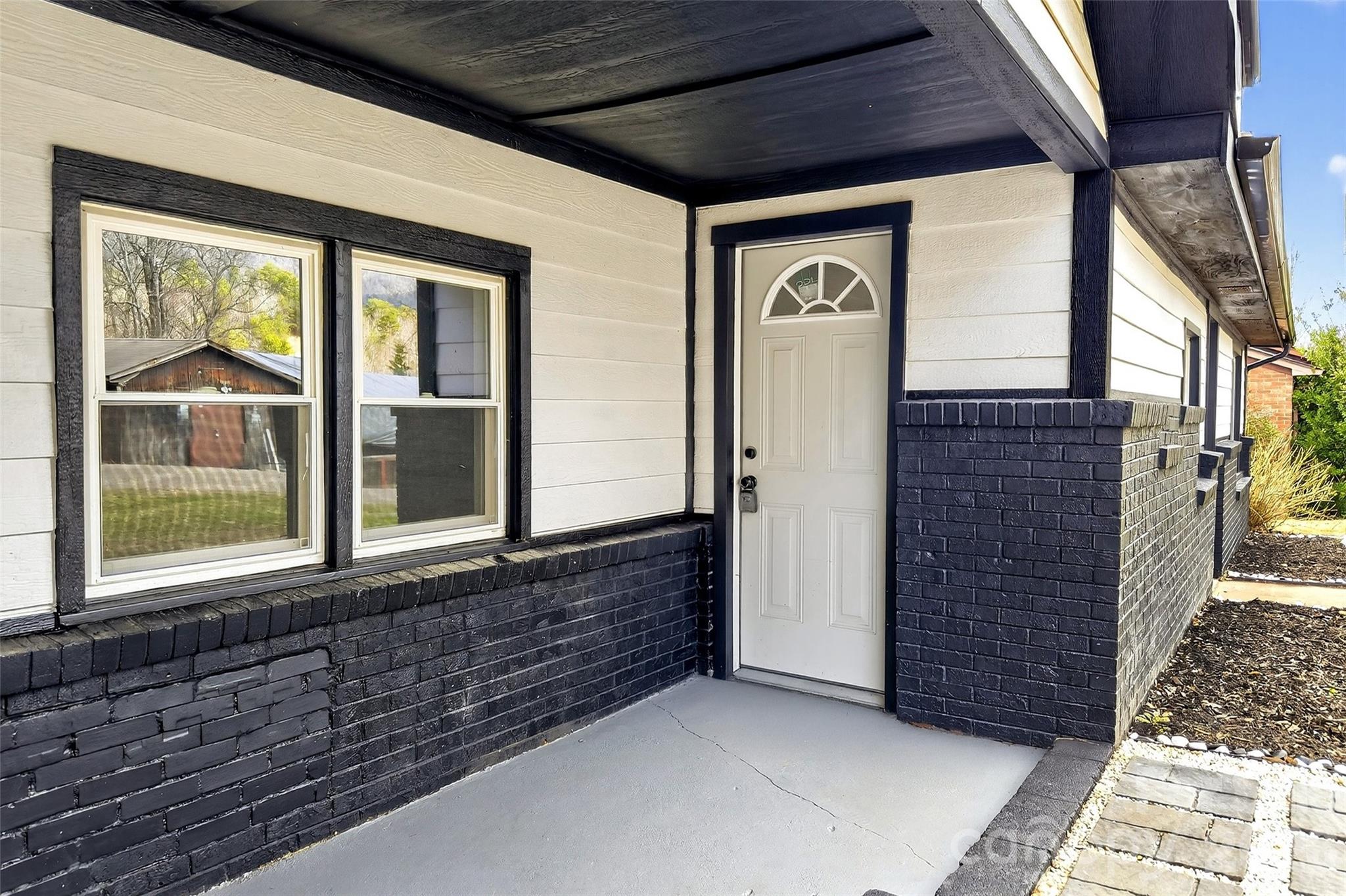 90 Ebenezer Road Old Fort, NC 28762 - Photo 6 of 44