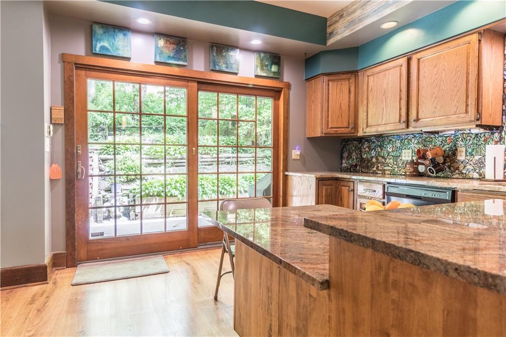 101 Cherry Valley Road Pittsburgh, PA 15221 - Photo 11 of 25 Gallery Image 11