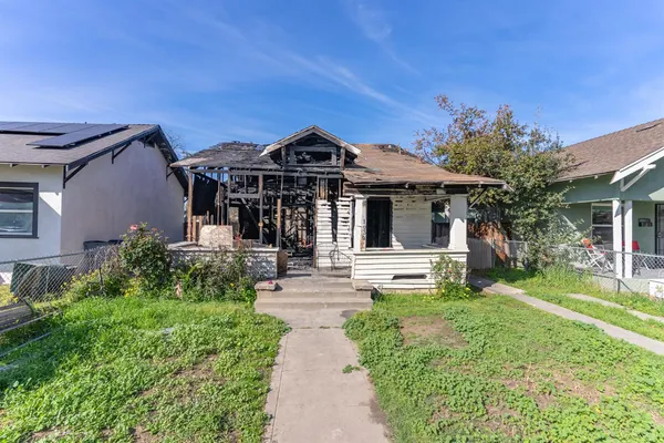 $165,000 | 1039 North Roosevelt Avenue, Fresno, CA 93728