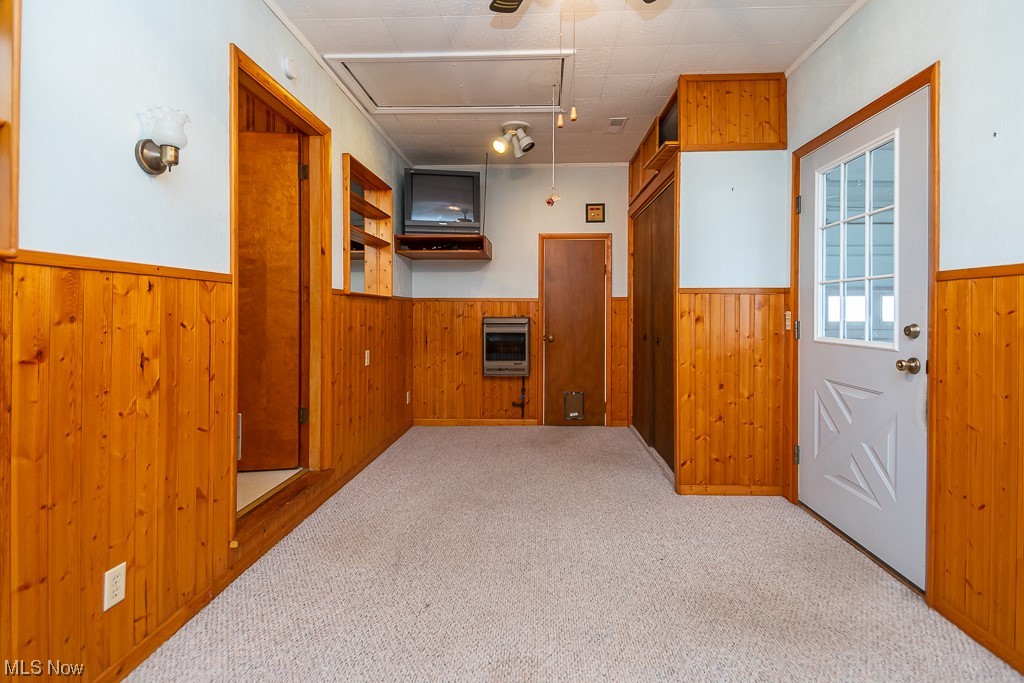 5 Pleasantview Vermilion, OH 44089 - Photo 13 of 37 Corridor featuring light colored carpet