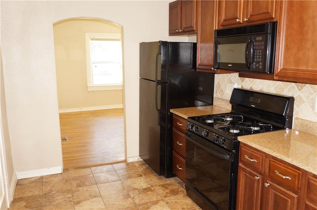 583 Colonial Circle Southeast Marietta, GA 30060 - Photo 6 of 11