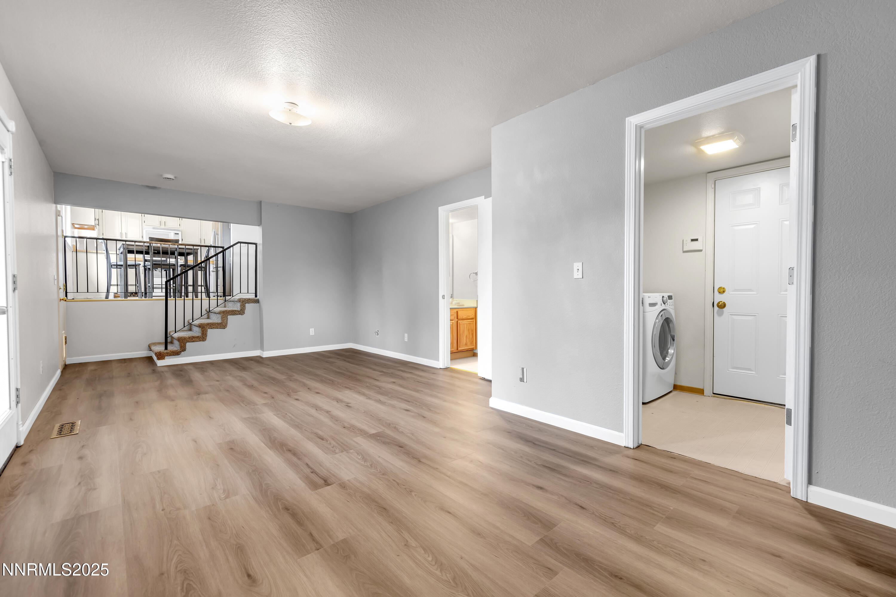8664 Piper Place Reno, NV 89506 - Photo 16 of 36 Piper8664-013