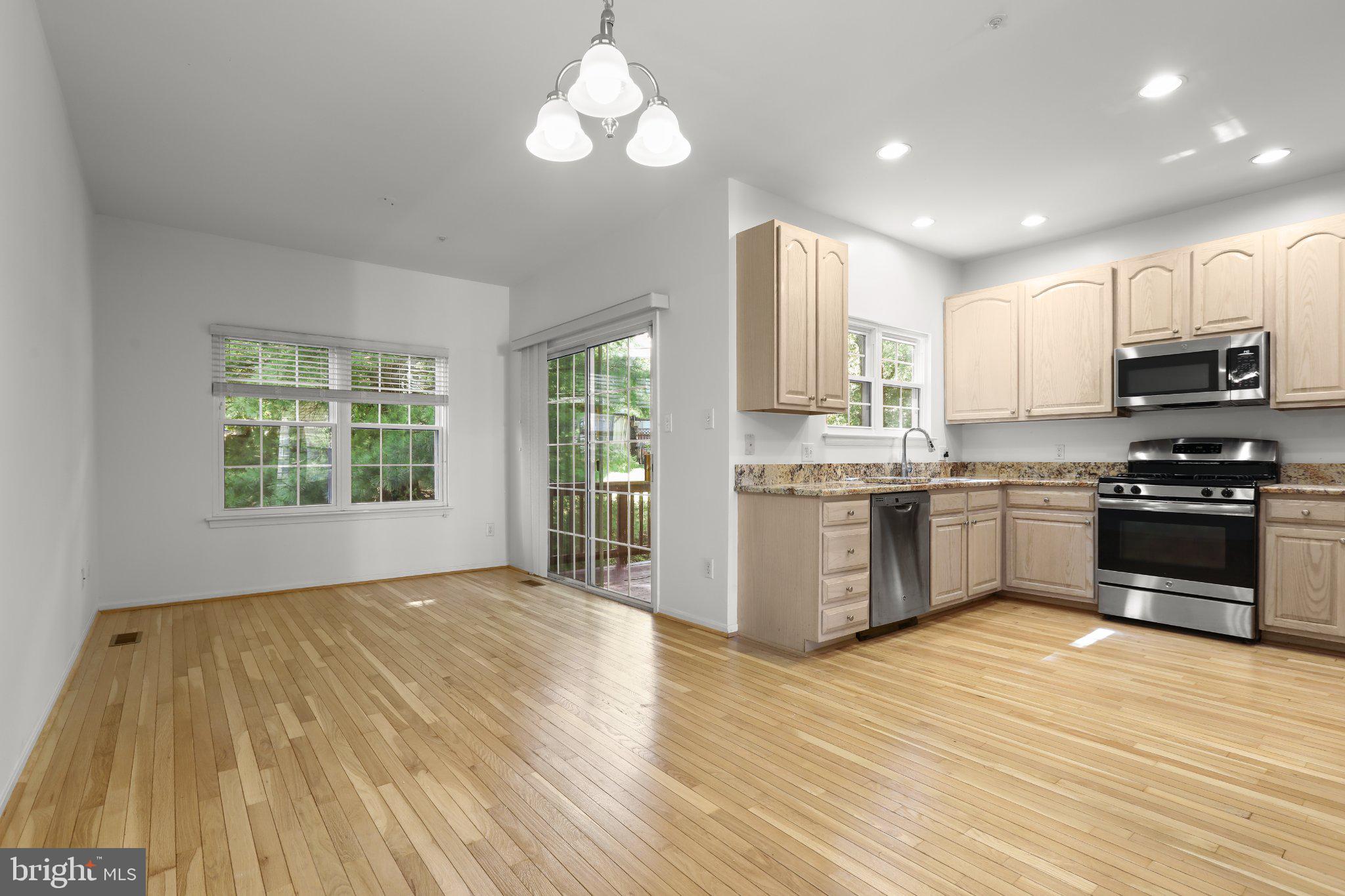 4226 Huntshire Road Randallstown, MD 21133 - Photo 17 of 73 Kitchen-Breakfast Room
