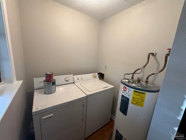 $1,200 | 6413 Kennington Circle, Milton, FL 32570