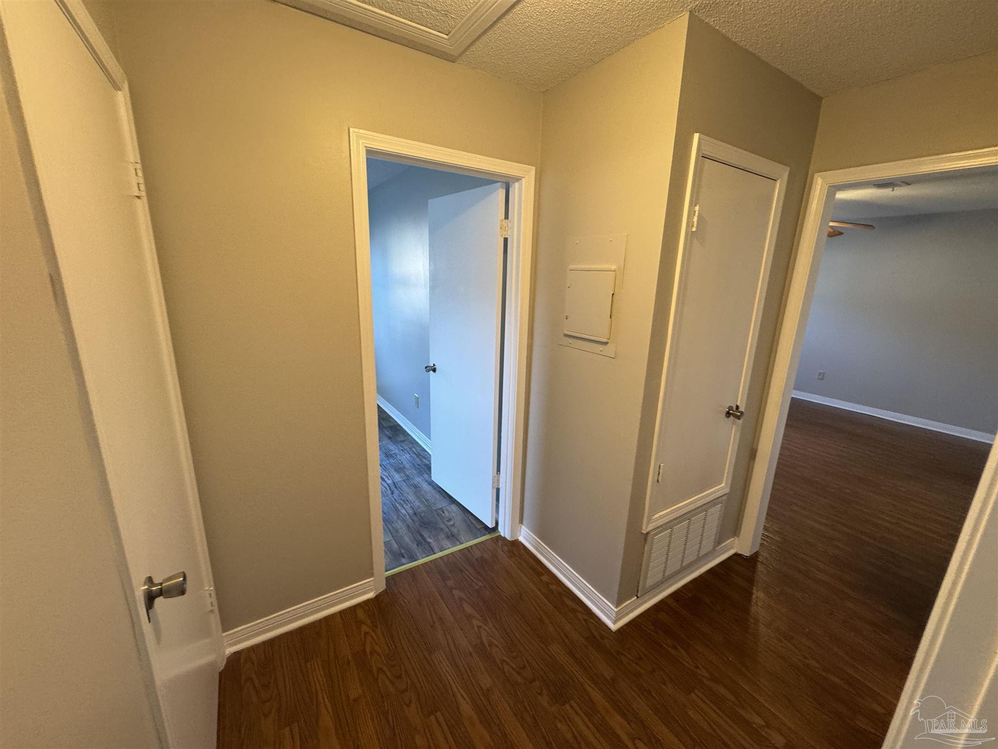 6413 Kennington Circle Milton, FL 32570 - Photo 10 of 16