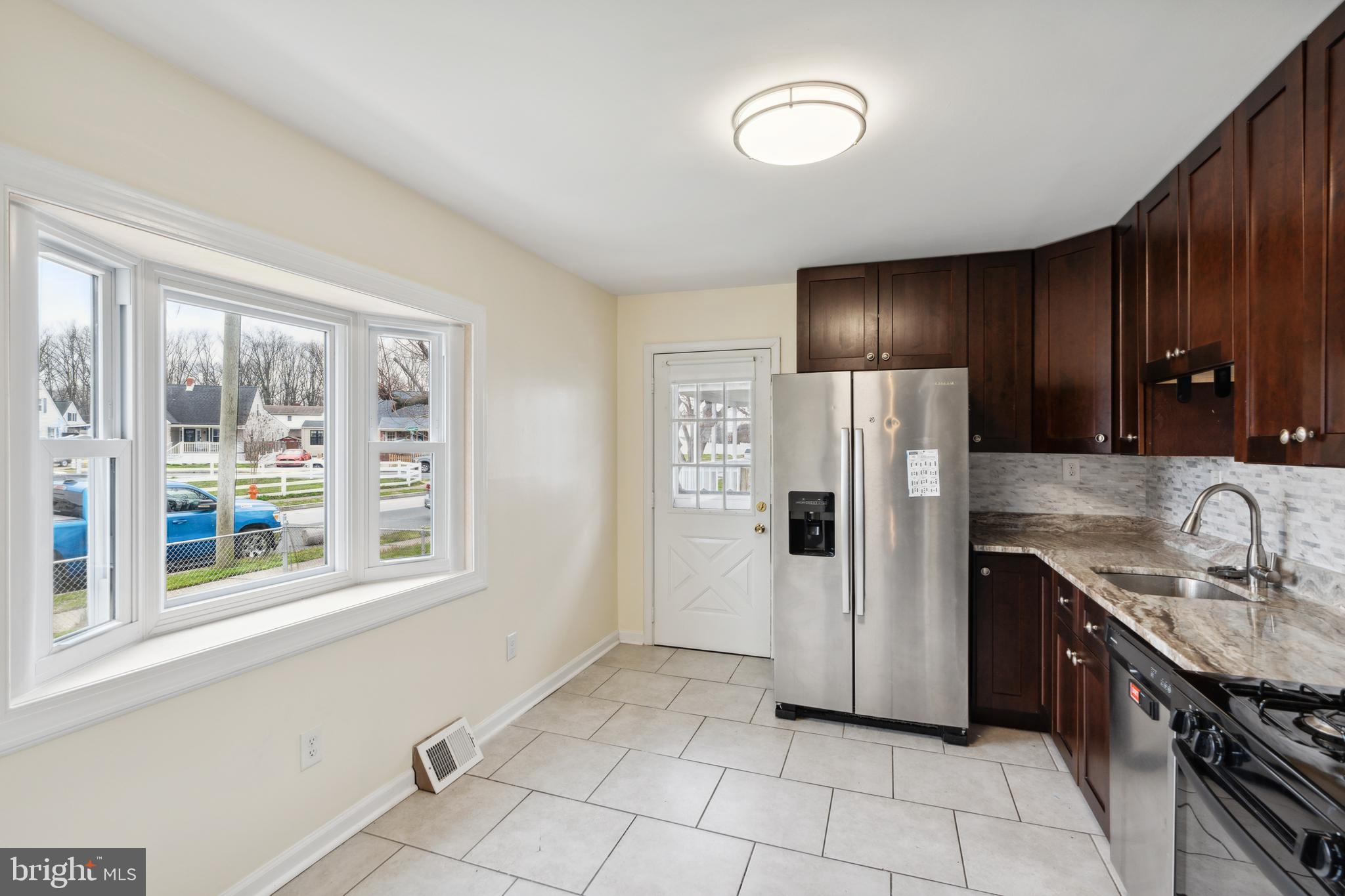 1744 Burnham Road Dundalk, MD 21222 - Photo 12 of 35 Gallery Image 12