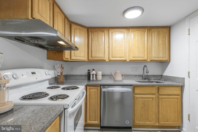 $840,000 | 3563 10th Street Northwest, Washington, DC 20010