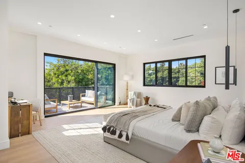 $4,550,000 | 1500 Louella Avenue, Venice, CA 90291