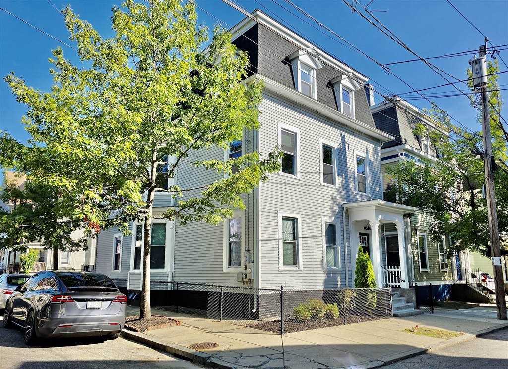 73 Vernon Street, Unit 2 Providence, RI 02903 - Photo 13 of 14