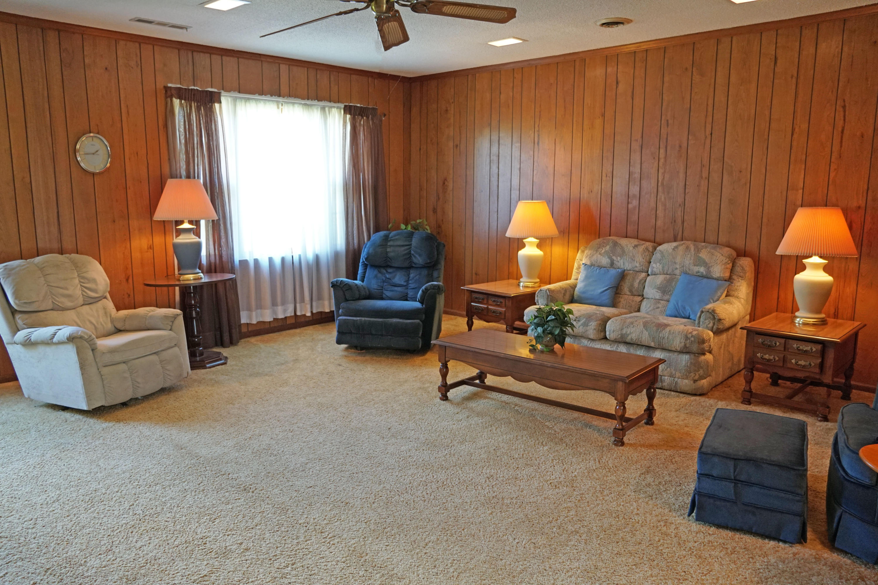 595 Dantzler Street Elloree, SC 29047 - Photo 12 of 36 D family room 1