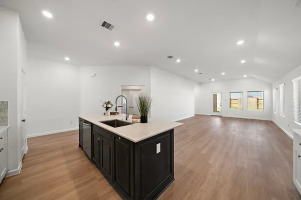 $2,600 | 4823 Shimmer Drive, Katy, TX 77493