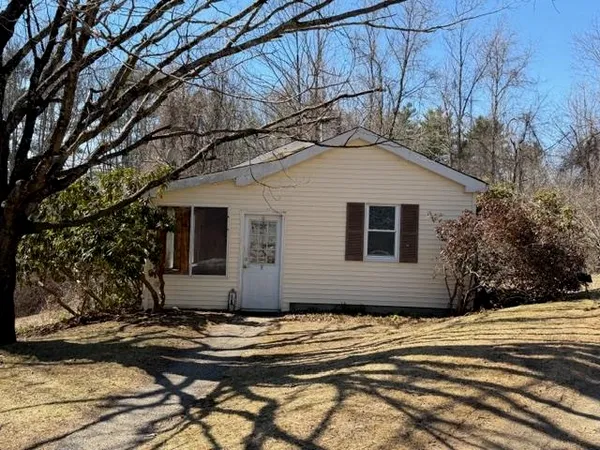 $340,000 | 7 Woody Lane, Lee, NH 03861
