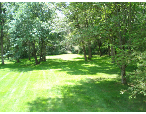 143 Fieldstone Road Westwood, MA 02090 - Photo 3 of 9 Gallery Image 3