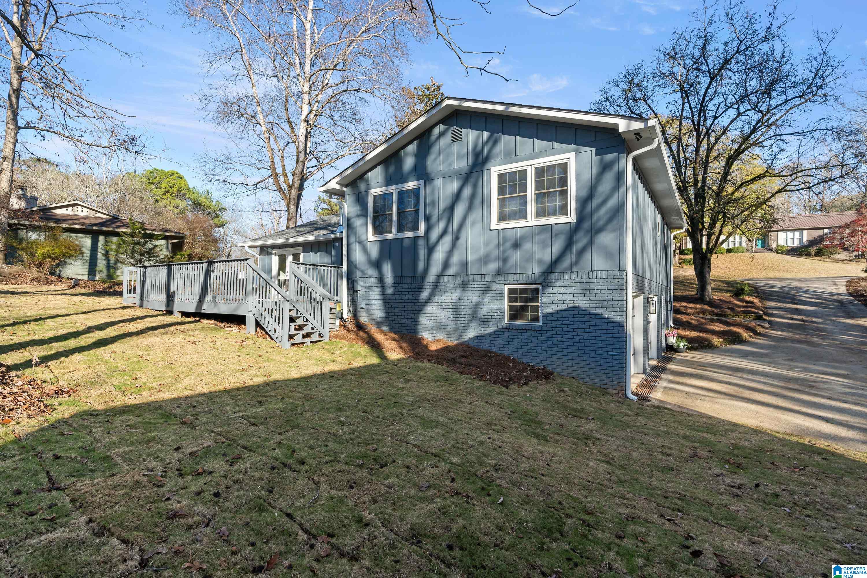 2562 Comanche Drive Birmingham, AL 35244 - Photo 5 of 37