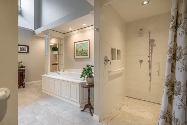 $495,000 | 40 Bentwood Drive, Unit 40, Sturbridge, MA 01566