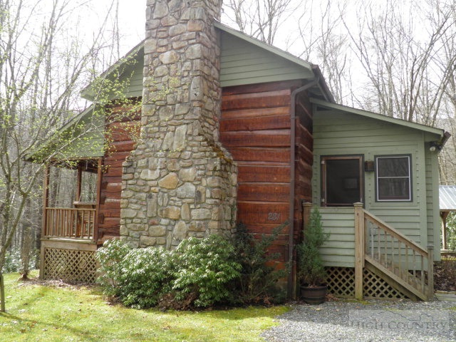 281 Little Creekside Road Banner Elk, NC 28604 - Photo 1 of 21 Gallery Image 1