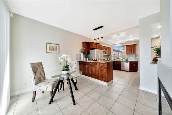 $929,900 | 160 Vía Lampara, Rancho Santa Margarita, CA 92688