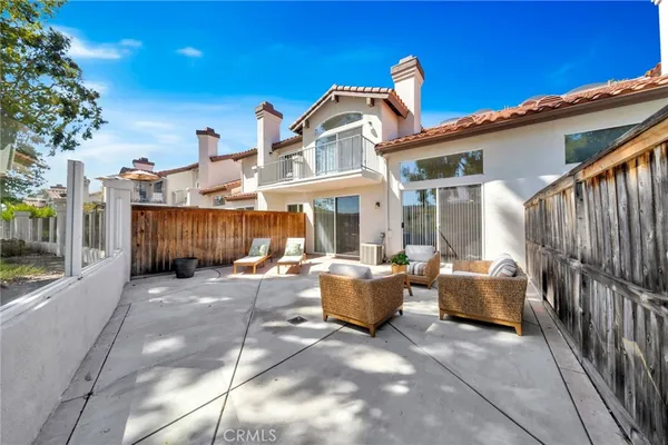 $929,900 | 160 Vía Lampara, Rancho Santa Margarita, CA 92688