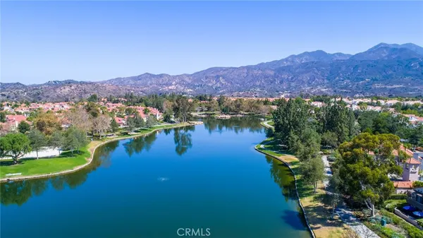 $929,900 | 160 Vía Lampara, Rancho Santa Margarita, CA 92688