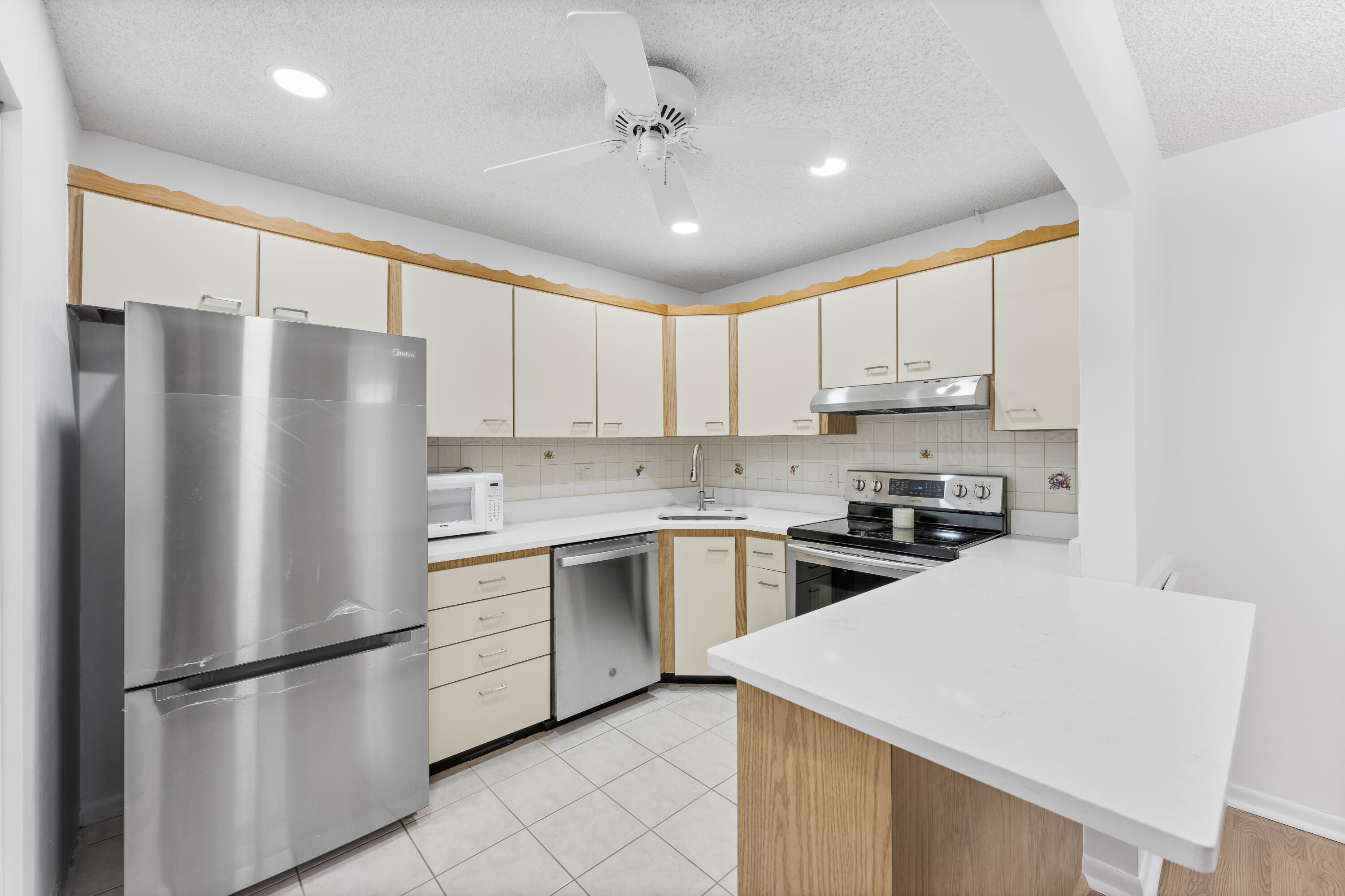 313 Pine Ridge Circle, Unit C2 Greenacres, FL 33463 - Photo 7 of 24 313 Pine Ridge Cir, C2