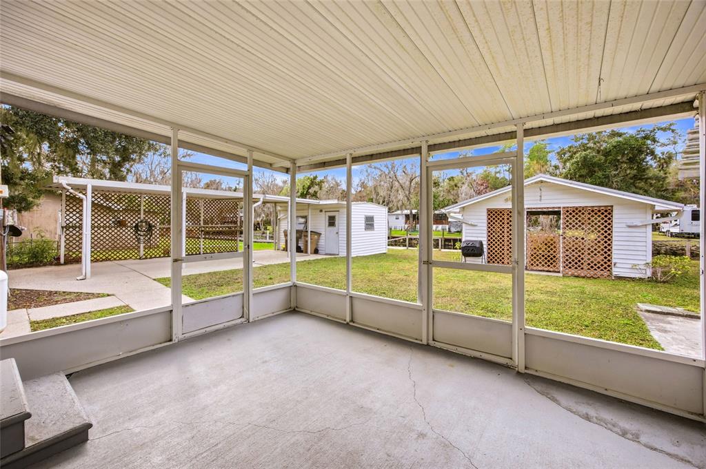 56413 Maple Road Astor, FL 32102 - Photo 5 of 36