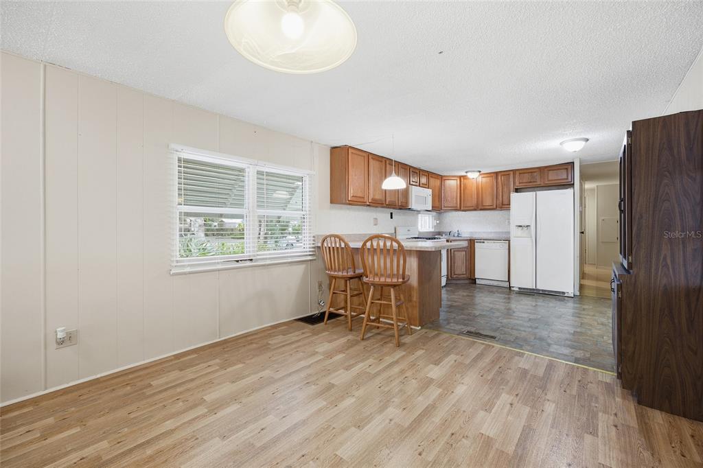 56413 Maple Road Astor, FL 32102 - Photo 7 of 36