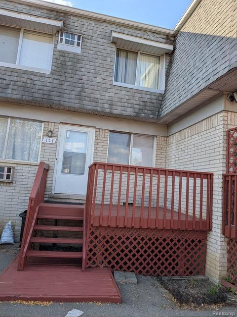 154 Ladd Road Walled Lake, MI 48390 - Photo 1 of 7